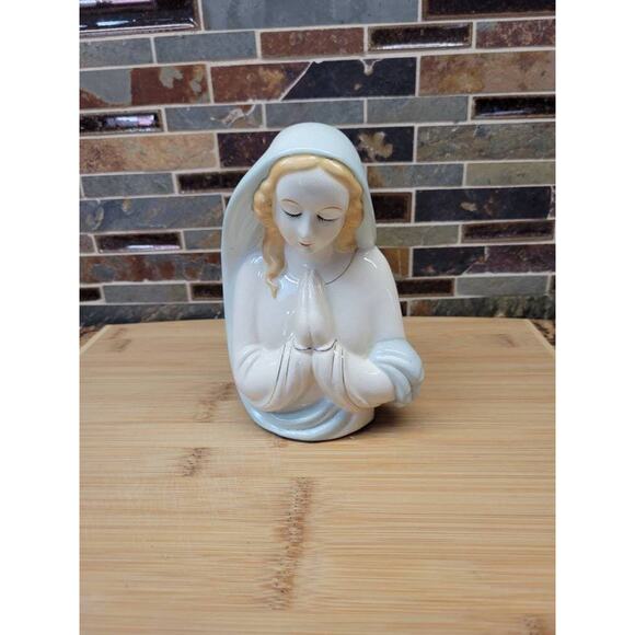 Vintage Madonna Planter, Praying Virgin Mary, Ceramic Wall Pocket - Picture 1 of 6